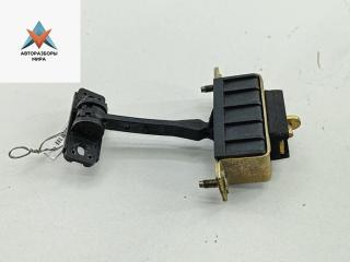 Ограничитель открывания двери задней Mercedes-Benz C-Класс W203/S203/CL203 [рестайлинг] 2004, седан