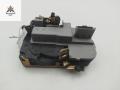 замок двери передней левой Peugeot 206 1 поколение [рестайлинг] 2003, 1.4 л., бензин, МКПП, чёрный, универсал - фото №2