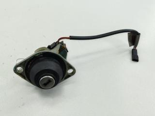 Личинка замка багажника BMW 5 E39 1996, 2.0 л., бензин, МКПП, зелёный, седан, 9621251