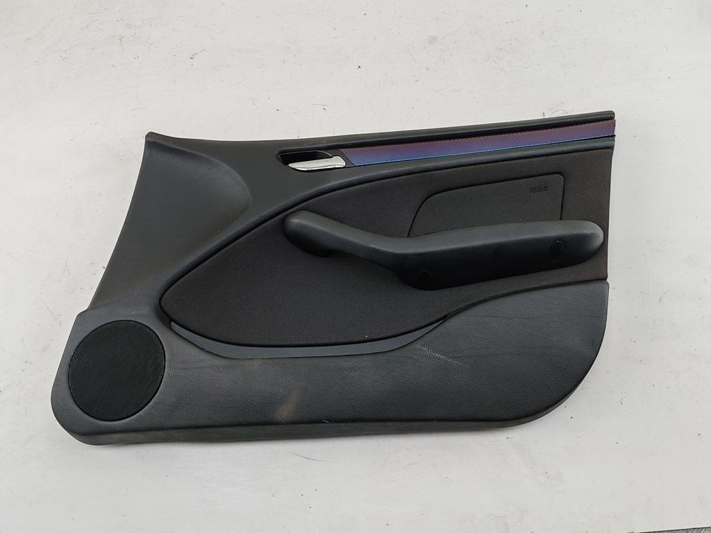 обшивка двери передняя правая BMW 3 E46 2002, 2.5 л., бензин, АКПП, серый, универсал, 708672036