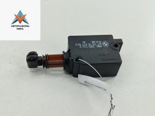 активатор замка багажника BMW 5 серия E39 1998, 2.5 л., дизель, АКПП, серый, седан, 8377569