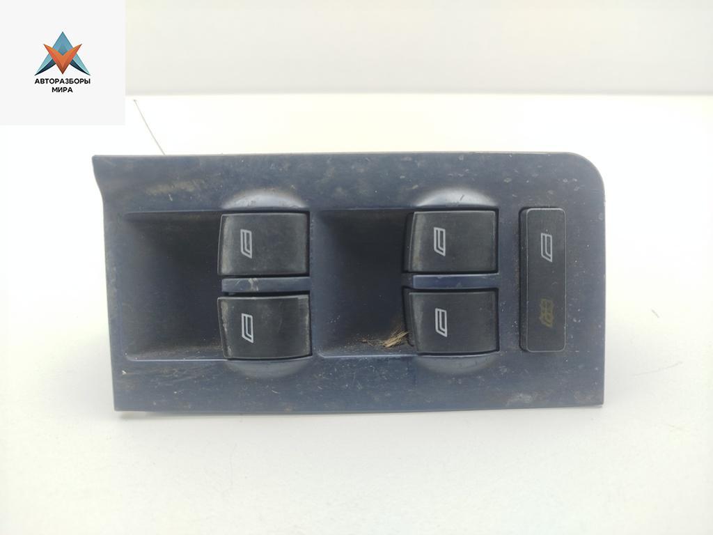 блок управления стеклоподъемниками Audi A6 4B/C5 1998, 2.4 л., бензин, МКПП, серый, седан, 4B0959851 - фото №1