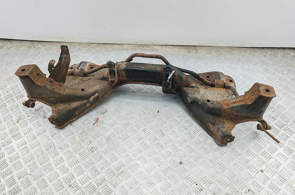 подрамник передний Mitsubishi Carisma 1998, 1.8 л., бензин, АКПП, зелёный, седан