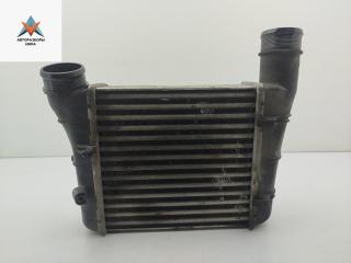 радиатор интеркулера Audi A4 B7 2007, 2.0 л., дизель, МКПП, чёрный, универсал, 3058625