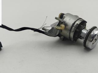кнопка открытия багажника Audi 80 8C/B4 1993, 2.0 л., бензин, МКПП, зелёный, седан