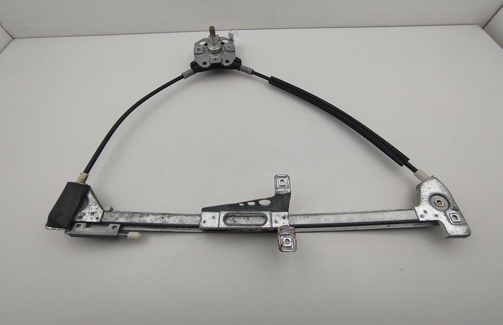 стеклоподъемник передний правый Audi 80 8C/B4 1993, 2.0 л., бензин, МКПП, зелёный, седан, 893837400 - фото №1