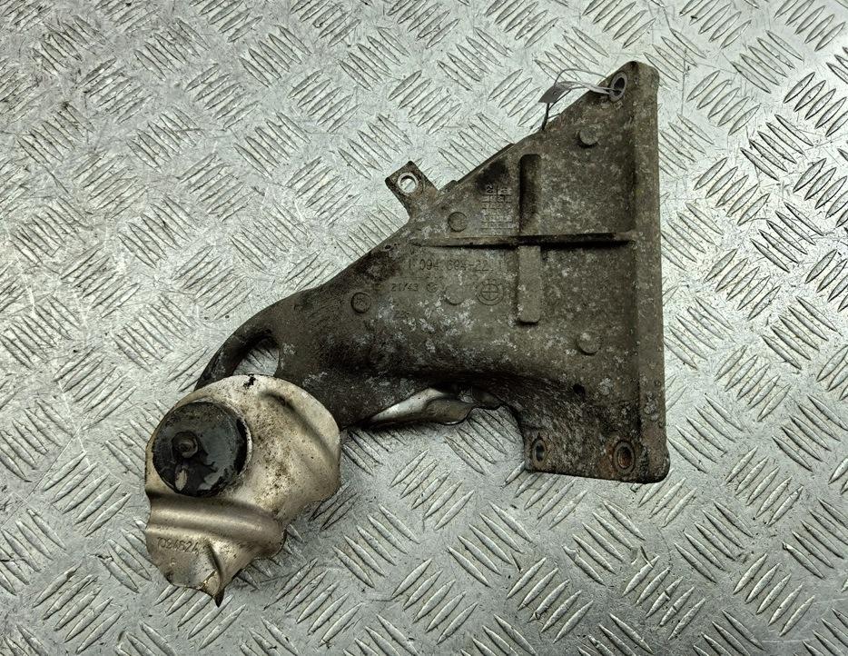 кронштейн двигателя BMW 3 E46 2002, 2.5 л., бензин, АКПП, серый, универсал, 1094694