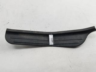 Накладка на порог внутренняя (салона) Mitsubishi Carisma 1 поколение 1998, 1.8 л., бензин, АКПП, зелёный, седан, MB947233