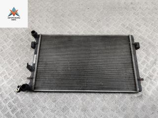 радиатор охлаждения Volkswagen Golf 4 поколение 2001, 1.9 л., дизель, МКПП, чёрный, универсал, 1J0121253AD