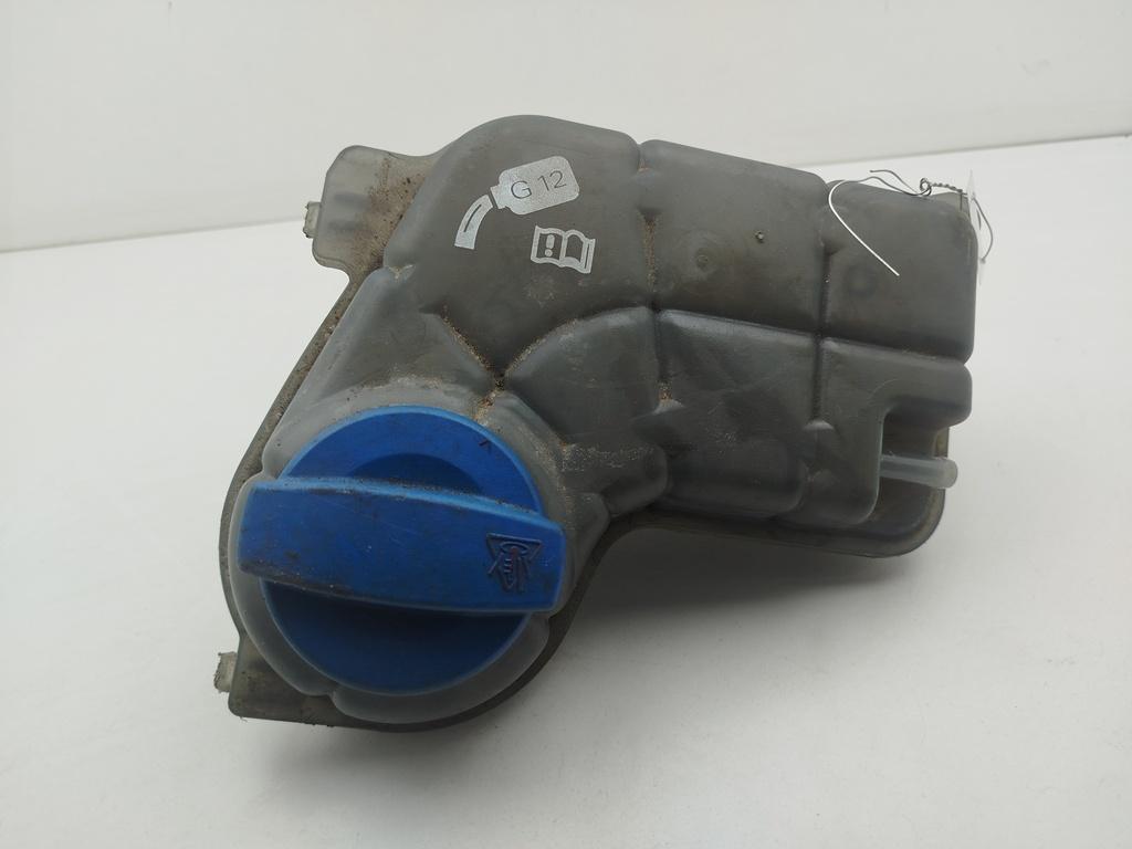 бачок расширительный Audi A4 B6 2001, 1.8 л., Ti, бензин, 8E0121403