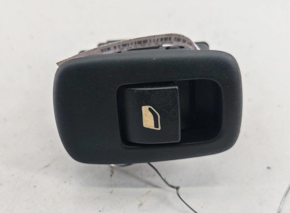 кнопка стеклоподъемника переднего правого Citroen C5 2005, 2.0 л., дизель, МКПП, чёрный, универсал, 96515962