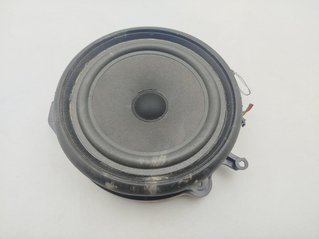 динамик двери Audi A4 B7 2007, 2.0 л., дизель, МКПП, чёрный, универсал, 8E0035411 - фото №1