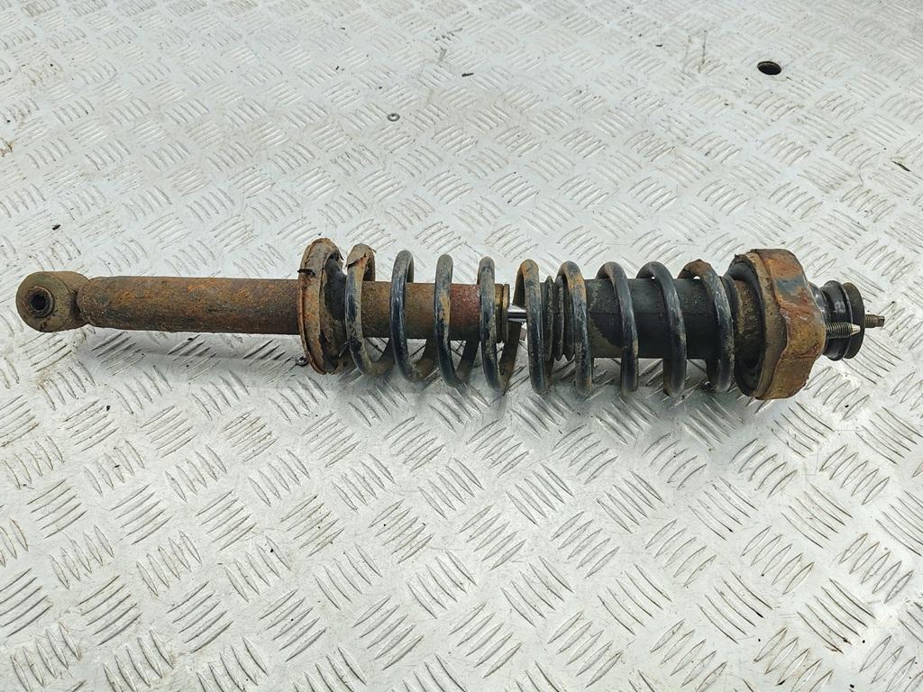 стойка передняя Mitsubishi Carisma 1998, 1.8 л., бензин, АКПП, зелёный, седан