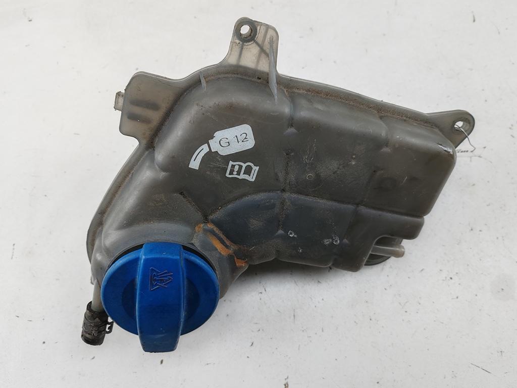 бачок расширительный Audi A6 C5 2002, 3.0 л., бензин, 8E0121403D