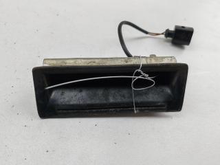 ручка крышки багажника Volkswagen Golf 4 поколение 2001, чёрный, универсал, 1J0827566D