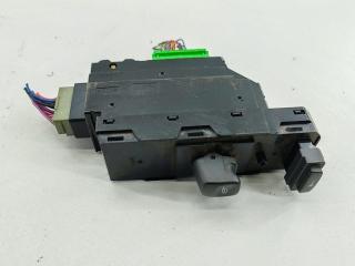 кнопка стеклоподъемника переднего правого Volvo V70 2 поколение 2002, 2.4 л., дизель, АКПП, серый, универсал, 30658117