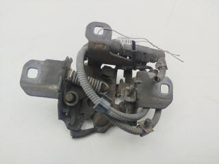 замок капота Volkswagen Golf 4 поколение 2002, 1.4 л., бензин, МКПП, синий, хетчбэк 3 дв.