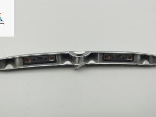 накладка подсветки номера Opel Omega B [рестайлинг] 2002, 2.2 л., дизель, МКПП, серый, универсал, 90379079