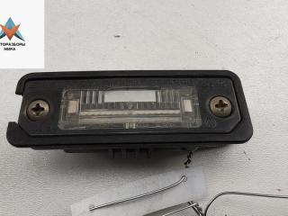 подсветка номера Volkswagen Phaeton 1 поколение 2005, 3.0 л., дизель, АКПП, серый, седан, 1J6943021B