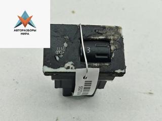 кнопка обогрева сидений Volkswagen Touareg 1 поколение 2005, 2.5 л., дизель, АКПП, чёрный, внедорожник 5 дв., 7L6963570B