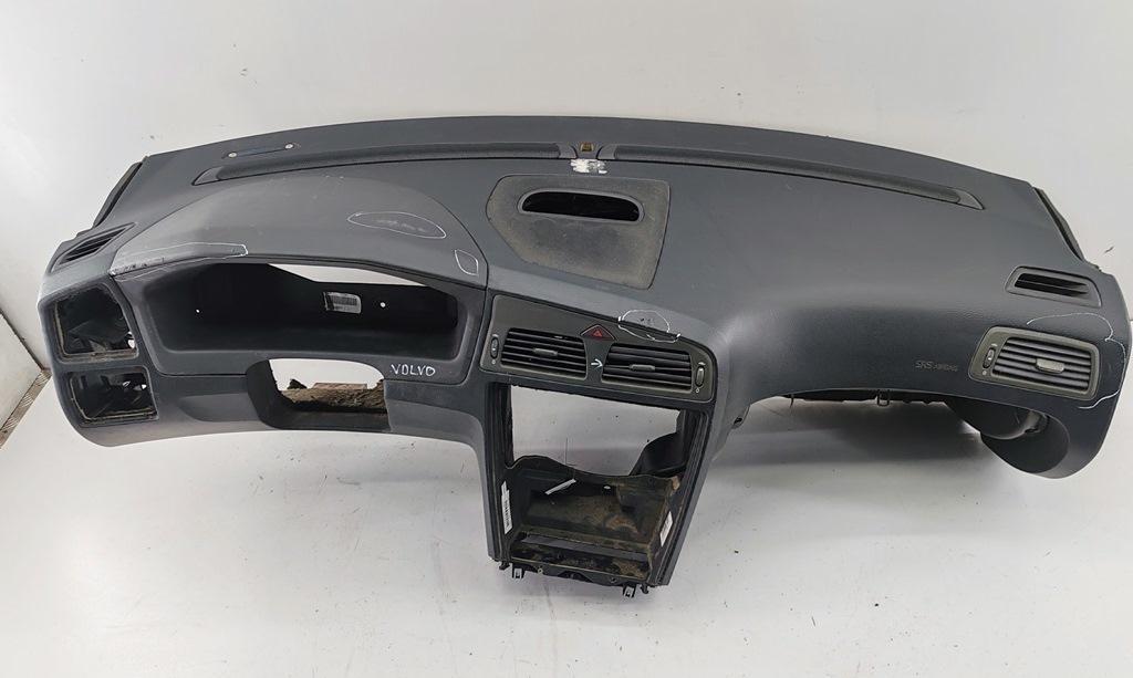 панель передняя салона (торпедо) Volvo V70 2002, 2.4 л., дизель, АКПП, серый, универсал, 9177707