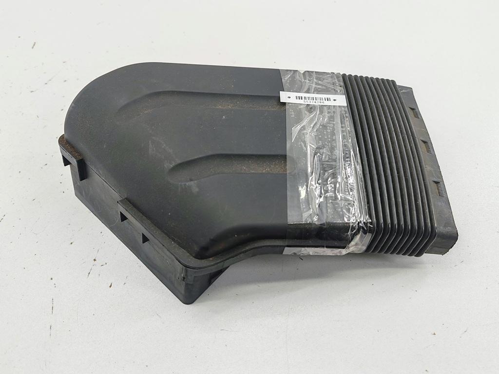 воздуховод Audi A4 B6 2001, 1.8 л., Ti, бензин, МКПП, серый, седан, 8E0129617