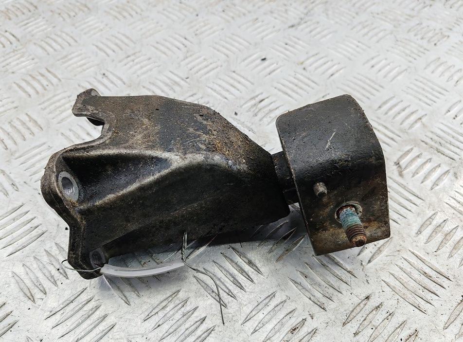 кронштейн КПП Volkswagen Passat B5 1997, 1.8 л., бензин, МКПП, красный, универсал, 8D0399113AB