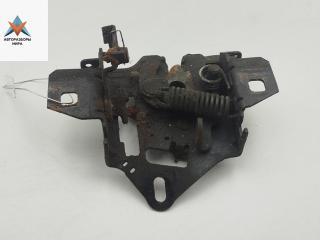 замок капота Volkswagen Passat B5 1997, 1.8 л., бензин, МКПП, красный, универсал