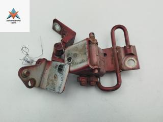 петля двери Volkswagen Passat B5 1997, красный, универсал, 8L3831412