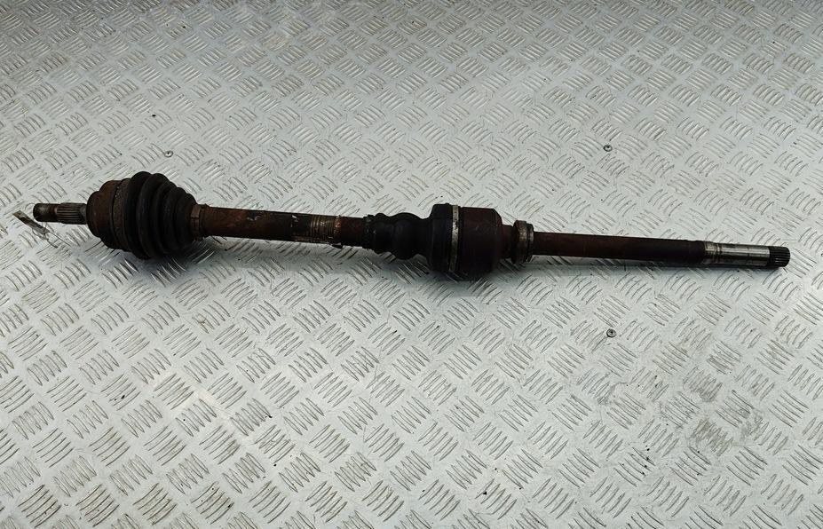 полуось передняя правая (приводной вал, ШРУС) Peugeot 307 1 поколение 2004, 2.0 л., бензин, МКПП, серый, кабриолет - фото №1