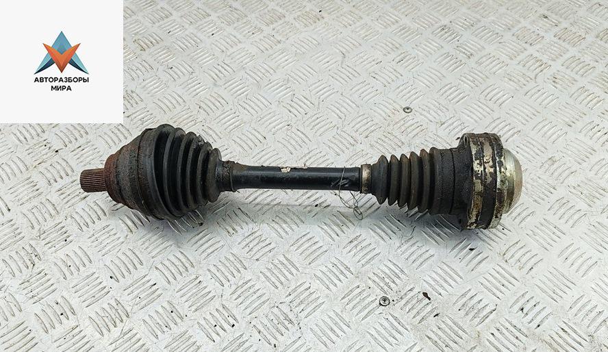полуось передняя левая (приводной вал, ШРУС) Volkswagen Passat B6 2006, 2.0 л., дизель, МКПП, серый, универсал, 1K0407271 - фото №1