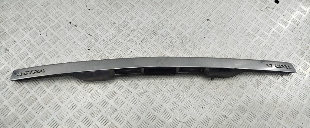 накладка подсветки номера Opel Astra H 2008, 1.7 л., дизель, МКПП, серый, универсал, 13223916