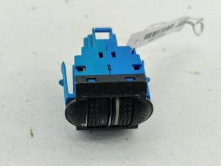 кнопка корректора фар Volkswagen Touareg 1 поколение 2005, 2.5 л., дизель, АКПП, чёрный, внедорожник 5 дв., 7L6941333D