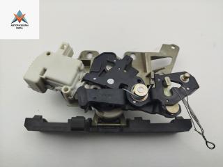 ручка крышки багажника Volkswagen Passat B5 1998, серый, седан, 3B0827297
