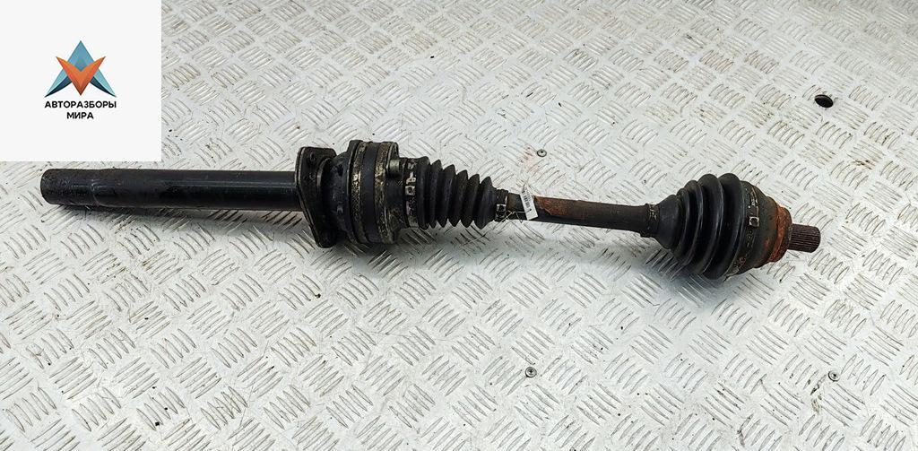 полуось передняя правая (приводной вал, ШРУС) Volkswagen Touran 1 поколение 2004, 2.0 л., дизель, МКПП, серый, минивэн - фото №1