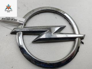 эмблема Opel Astra J [рестайлинг] 2011, 1.4 л., бензин, МКПП, белый, универсал, 13331293