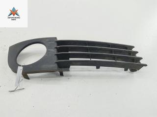 рамка фары противотуманной правой Audi A6 4B/C5 [рестайлинг] 2003, 2.5 л., дизель, АКПП, серый, универсал, 4B0807682