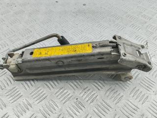 домкрат Audi A6 4F/C6 2005, 2.4 л., бензин, АКПП, серый, универсал, 4F0011031