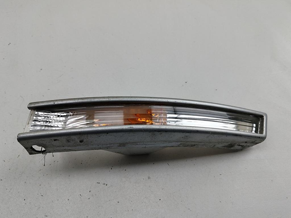 Поворотник (указатель поворота) левый Volkswagen Passat B6 2005, 2.0 л., дизель, МКПП, серый, универсал, 3C0807717A