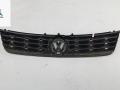 решетка радиатора Volkswagen Passat B5 1997, красный, универсал, 3B0853653C - фото №2