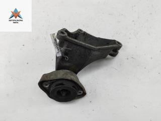кронштейн КПП Volkswagen Passat B5 1997, 1.8 л., бензин, МКПП, синий, универсал, 8D0899114S