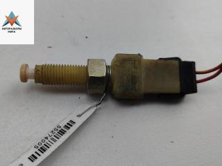 Датчик (включатель) стоп-сигнала Volkswagen Passat B5 1997, 1.8 л., бензин, МКПП, синий, универсал, 443945515