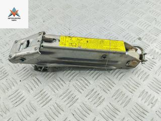 домкрат Volkswagen Passat B5 1998, 1.6 л., бензин, МКПП, серый, седан, 8L0011031A