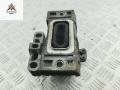 подушка крепления двигателя Volkswagen Golf 4 поколение 2002, 1.4 л., бензин, МКПП, синий, хетчбэк 3 дв., 1J0199262 - фото №3