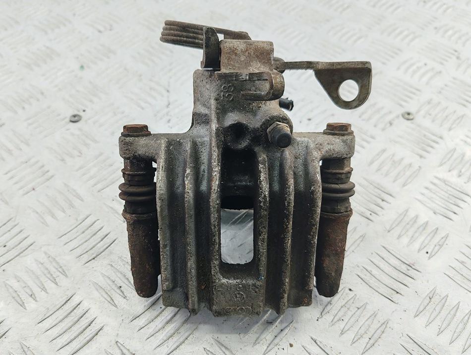 суппорт задний правый Volkswagen Passat B5+ (GP) 2003, 2.0 л., бензин, МКПП, чёрный, универсал