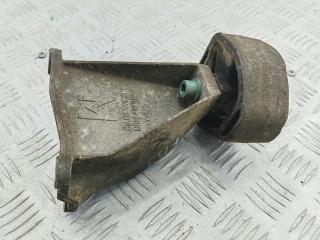 кронштейн КПП Volkswagen Passat B5 1997, 1.6 л., бензин, МКПП, синий, универсал, 8D0399113AB