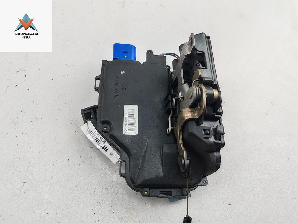 замок двери задней правой Skoda Octavia mk2 (A5 1Z) 2005, 2.0 л., бензин, МКПП, серый, хетчбэк 5 дв., 7L0839016 - фото №1