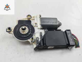 моторчик стеклоподъемника передний левый Volkswagen Golf 4 поколение 2001, 1.9 л., МКПП, универсал, 101430203