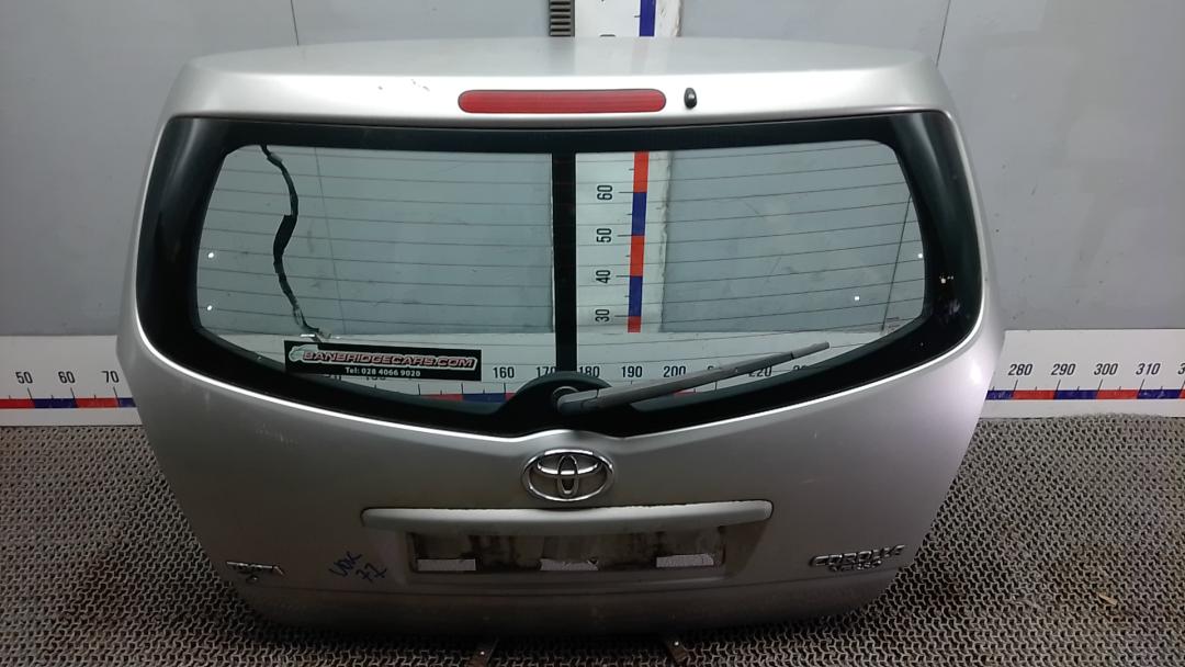 крышка багажника Toyota COROLLA VERSO 2006, 1.8 л., бензин, МКПП, минивэн - фото №1