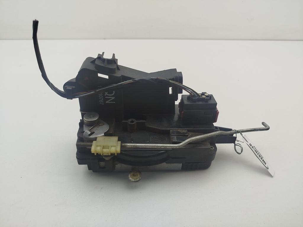 замок двери передней левой Opel Vectra C 2006, 1.9 л., дизель, МКПП, белый, универсал, 13210767